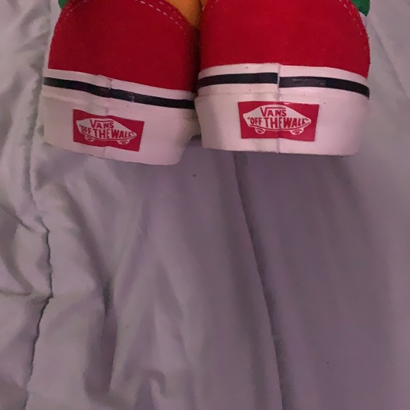 Vans - Picture 4 of 4